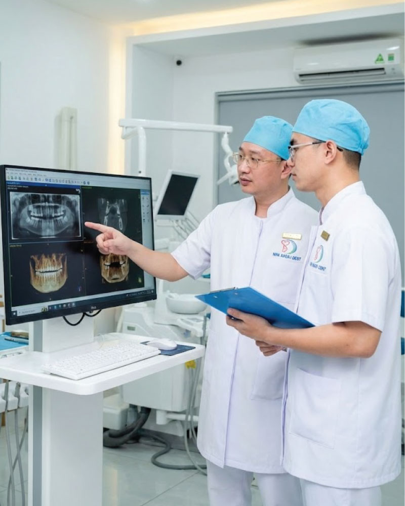 Hội chẩn chuyên gia Implant